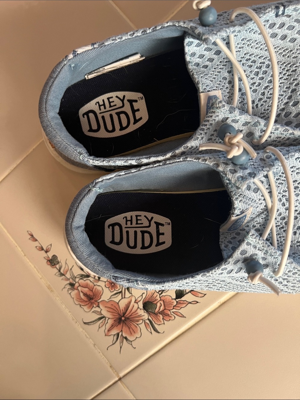 Hey Dude Light Blue Knit Moccasin Sneakers size 7W - Picture 2 of 4